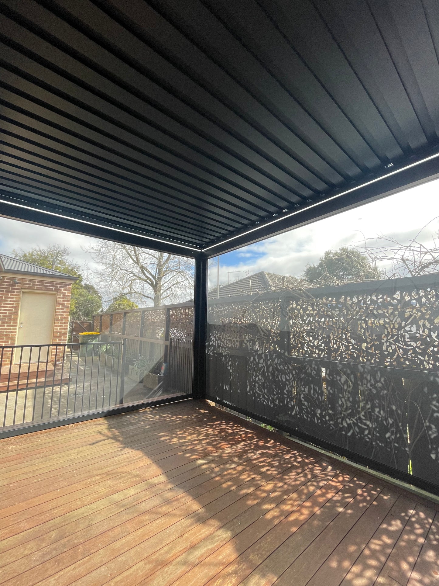 Nebula Motorised Series Freestanding Louvre Roof Aluminium Pergola
